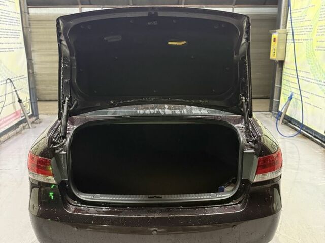 Червоний Хендай Соната, об'ємом двигуна 2.4 л та пробігом 133 тис. км за 8500 $, фото 21 на Automoto.ua