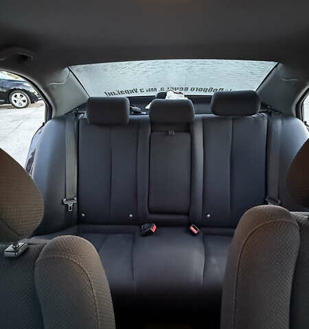 Червоний Хендай Соната, об'ємом двигуна 2 л та пробігом 225 тис. км за 5000 $, фото 18 на Automoto.ua