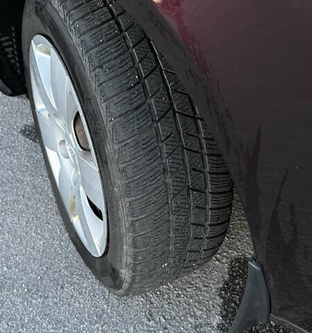 Червоний Хендай Соната, об'ємом двигуна 2 л та пробігом 225 тис. км за 5000 $, фото 22 на Automoto.ua