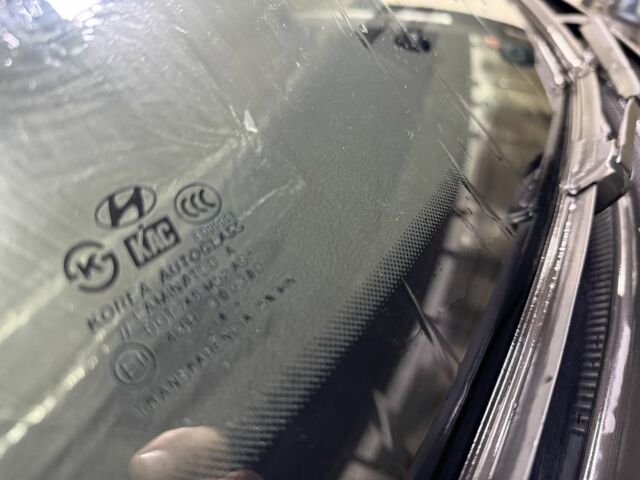 Червоний Хендай Соната, об'ємом двигуна 2.4 л та пробігом 133 тис. км за 8500 $, фото 7 на Automoto.ua