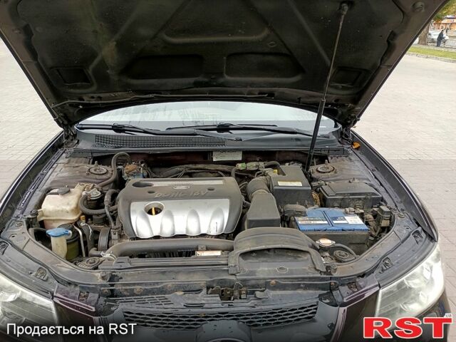 Червоний Хендай Соната, об'ємом двигуна 2.4 л та пробігом 253 тис. км за 5800 $, фото 10 на Automoto.ua