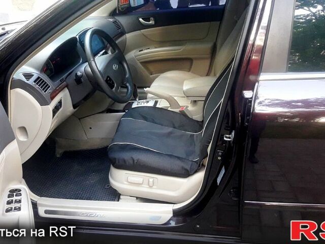 Красный Хендай Соната, объемом двигателя 3.3 л и пробегом 350 тыс. км за 5500 $, фото 5 на Automoto.ua