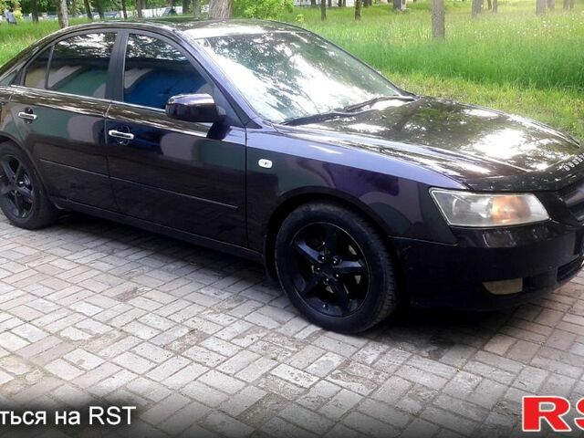 Красный Хендай Соната, объемом двигателя 3.3 л и пробегом 350 тыс. км за 5500 $, фото 1 на Automoto.ua