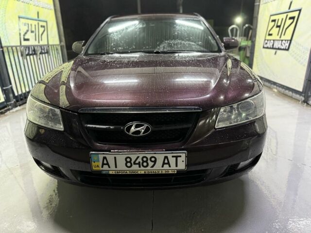 Червоний Хендай Соната, об'ємом двигуна 2.4 л та пробігом 133 тис. км за 8500 $, фото 4 на Automoto.ua