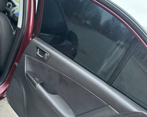 Красный Хендай Соната, объемом двигателя 2 л и пробегом 240 тыс. км за 5300 $, фото 27 на Automoto.ua