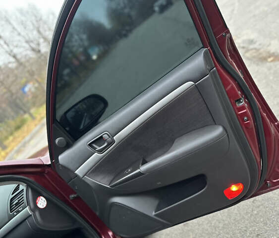 Красный Хендай Соната, объемом двигателя 2 л и пробегом 240 тыс. км за 5300 $, фото 37 на Automoto.ua