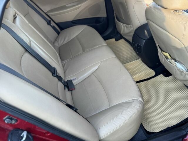 Красный Хендай Соната, объемом двигателя 2.4 л и пробегом 255 тыс. км за 8750 $, фото 7 на Automoto.ua