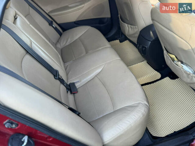 Хендай Соната 2011 в Одессе на Automoto.ua Красный Хендай Соната, объемом двигателя 2.36 л и пробегом 254 тыс. км за 8800 $, фото 14 на Automoto.ua