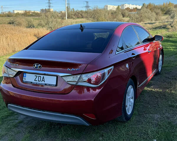 Хендай Соната 2011 в Одессе на Automoto.ua Красный Хендай Соната, объемом двигателя 2.36 л и пробегом 254 тыс. км за 8800 $, фото 5 на Automoto.ua