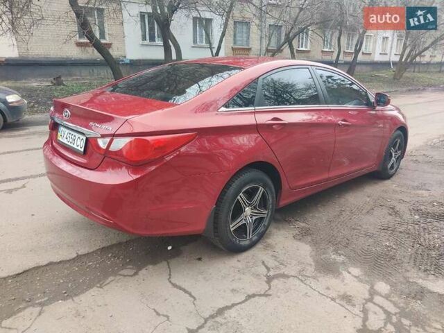 Красный Хендай Соната, объемом двигателя 2 л и пробегом 206 тыс. км за 8500 $, фото 7 на Automoto.ua