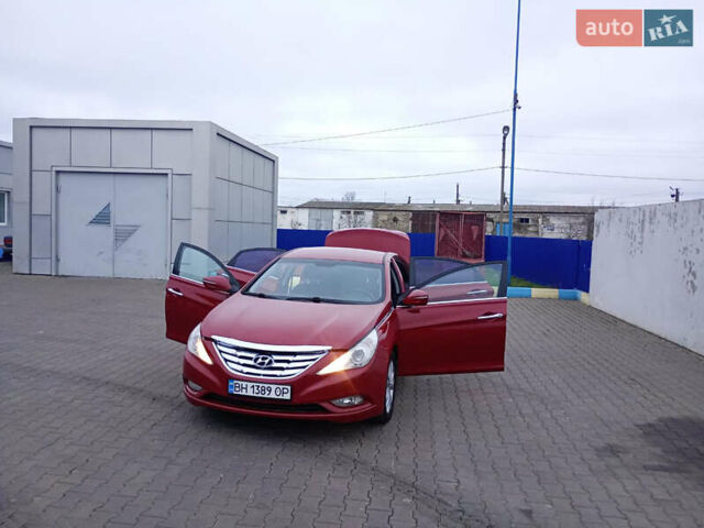 Красный Хендай Соната, объемом двигателя 2.4 л и пробегом 187 тыс. км за 8200 $, фото 16 на Automoto.ua