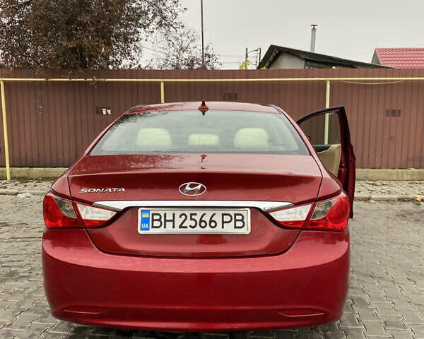 Красный Хендай Соната, объемом двигателя 2.36 л и пробегом 191 тыс. км за 7800 $, фото 4 на Automoto.ua