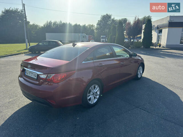 Червоний Хендай Соната, об'ємом двигуна 2.36 л та пробігом 111 тис. км за 9000 $, фото 2 на Automoto.ua