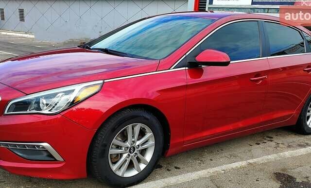 Красный Хендай Соната, объемом двигателя 2.4 л и пробегом 154 тыс. км за 10000 $, фото 1 на Automoto.ua