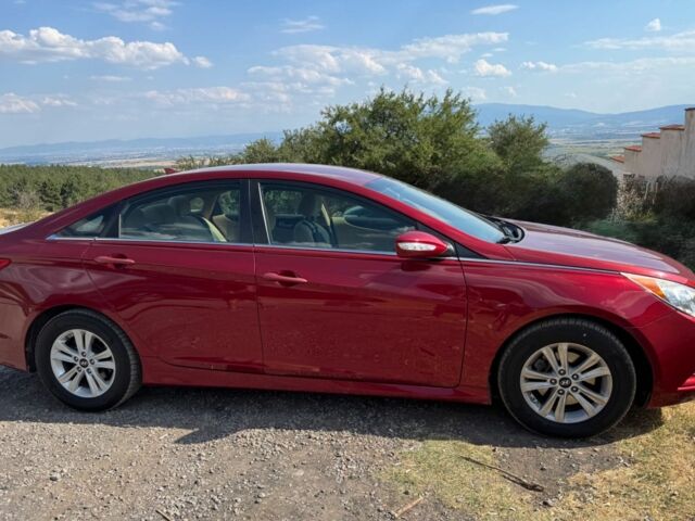 Красный Хендай Соната, объемом двигателя 2.4 л и пробегом 104 тыс. км за 9000 $, фото 6 на Automoto.ua