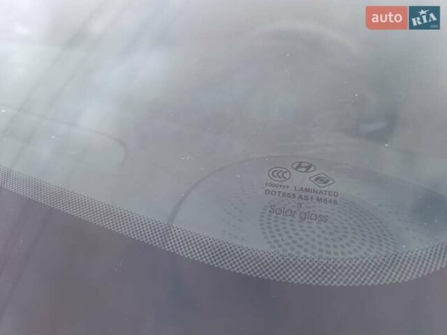 Красный Хендай Соната, объемом двигателя 2.36 л и пробегом 184 тыс. км за 6900 $, фото 1 на Automoto.ua