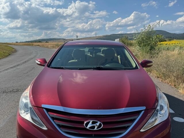 Красный Хендай Соната, объемом двигателя 2.4 л и пробегом 104 тыс. км за 9000 $, фото 4 на Automoto.ua