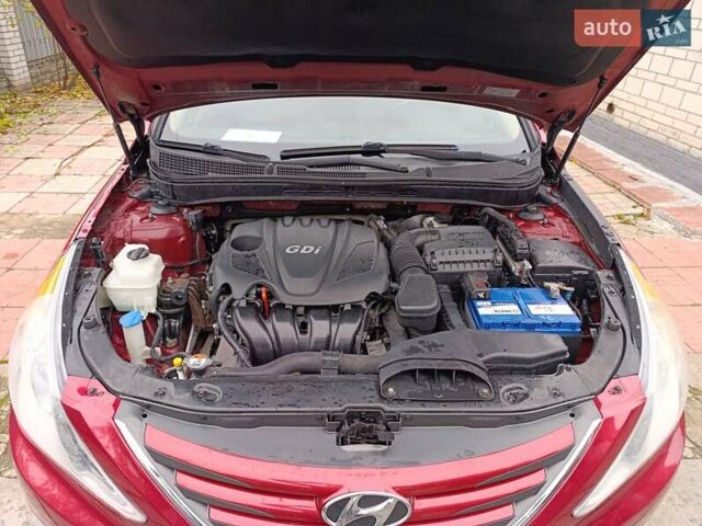 Красный Хендай Соната, объемом двигателя 2.36 л и пробегом 183 тыс. км за 6500 $, фото 13 на Automoto.ua