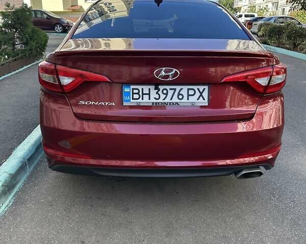 Красный Хендай Соната, объемом двигателя 2.36 л и пробегом 280 тыс. км за 8500 $, фото 2 на Automoto.ua