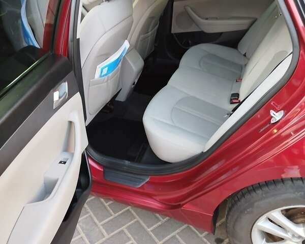 Красный Хендай Соната, объемом двигателя 2.36 л и пробегом 199 тыс. км за 11000 $, фото 12 на Automoto.ua