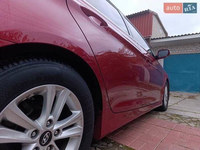 Красный Хендай Соната, объемом двигателя 2.36 л и пробегом 184 тыс. км за 6900 $, фото 3 на Automoto.ua