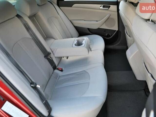 Красный Хендай Соната, объемом двигателя 2.4 л и пробегом 154 тыс. км за 10000 $, фото 10 на Automoto.ua