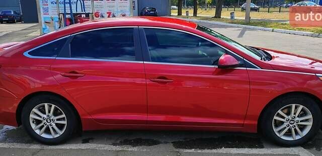 Красный Хендай Соната, объемом двигателя 2.4 л и пробегом 154 тыс. км за 10000 $, фото 6 на Automoto.ua