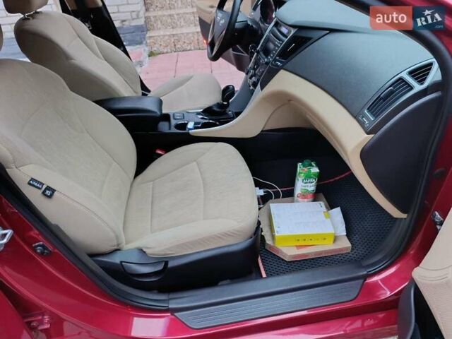 Красный Хендай Соната, объемом двигателя 2.36 л и пробегом 184 тыс. км за 6900 $, фото 11 на Automoto.ua