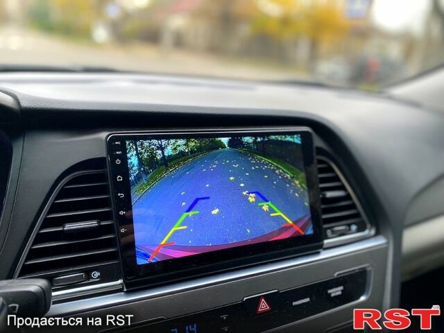 Червоний Хендай Соната, об'ємом двигуна 2.4 л та пробігом 240 тис. км за 9500 $, фото 9 на Automoto.ua