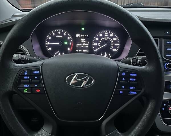 Червоний Хендай Соната, об'ємом двигуна 2.4 л та пробігом 85 тис. км за 11700 $, фото 11 на Automoto.ua