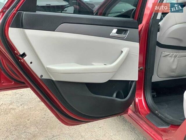 Червоний Хендай Соната, об'ємом двигуна 2.4 л та пробігом 150 тис. км за 9080 $, фото 16 на Automoto.ua