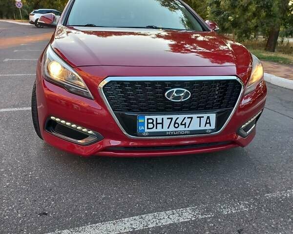 Красный Хендай Соната, объемом двигателя 2 л и пробегом 121 тыс. км за 14000 $, фото 17 на Automoto.ua