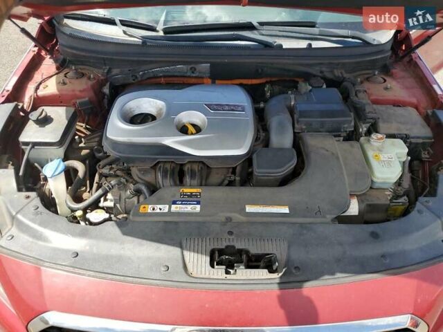 Хендай Соната 2015 в Львове на Automoto.ua Красный Хендай Соната, объемом двигателя 2 л и пробегом 140 тыс. км за 1600 $, фото 10 на Automoto.ua