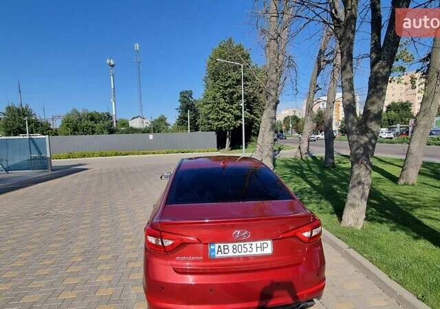Красный Хендай Соната, объемом двигателя 2.36 л и пробегом 143 тыс. км за 9500 $, фото 1 на Automoto.ua