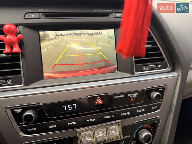 Красный Хендай Соната, объемом двигателя 2.36 л и пробегом 133 тыс. км за 10000 $, фото 11 на Automoto.ua