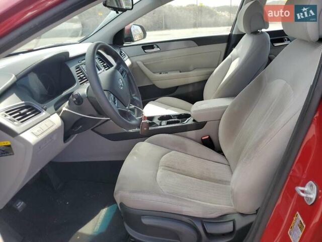 Хендай Соната 2015 в Львове на Automoto.ua Красный Хендай Соната, объемом двигателя 2 л и пробегом 140 тыс. км за 1600 $, фото 6 на Automoto.ua