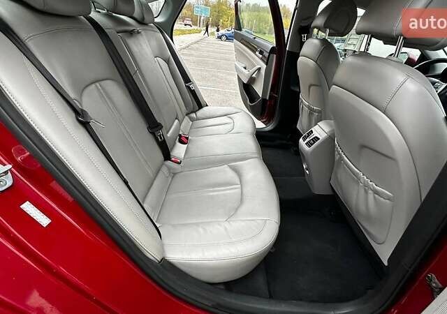 Красный Хендай Соната, объемом двигателя 2 л и пробегом 148 тыс. км за 13500 $, фото 9 на Automoto.ua