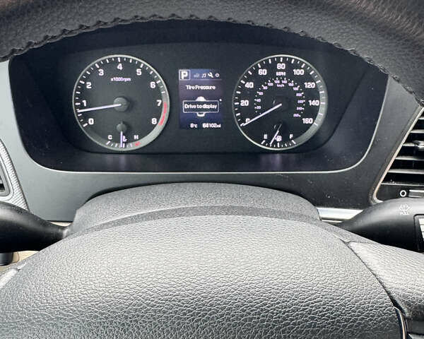 Червоний Хендай Соната, об'ємом двигуна 2.4 л та пробігом 170 тис. км за 9999 $, фото 27 на Automoto.ua