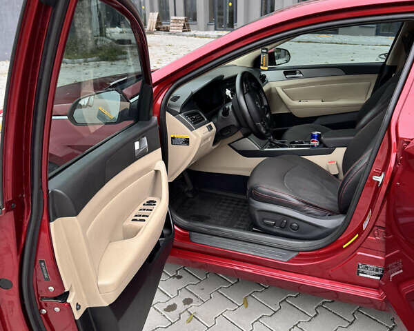Червоний Хендай Соната, об'ємом двигуна 2.4 л та пробігом 170 тис. км за 9999 $, фото 11 на Automoto.ua
