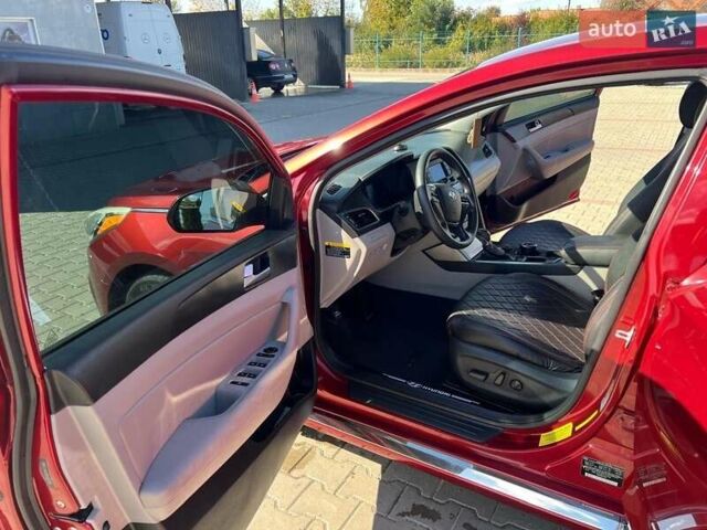 Красный Хендай Соната, объемом двигателя 2.4 л и пробегом 170 тыс. км за 9000 $, фото 6 на Automoto.ua