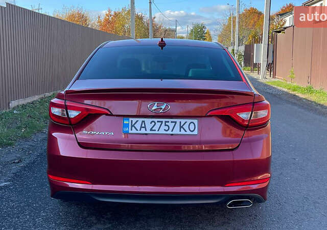 Хендай Соната 2015 в Киеве на Automoto.ua Красный Хендай Соната, объемом двигателя 2.36 л и пробегом 200 тыс. км за 8400 $, фото 6 на Automoto.ua