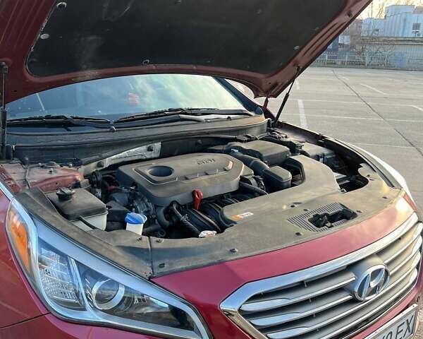 Червоний Хендай Соната, об'ємом двигуна 2.4 л та пробігом 218 тис. км за 9300 $, фото 13 на Automoto.ua