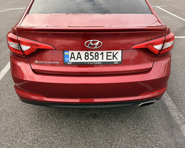 Красный Хендай Соната, объемом двигателя 2.36 л и пробегом 133 тыс. км за 10000 $, фото 4 на Automoto.ua