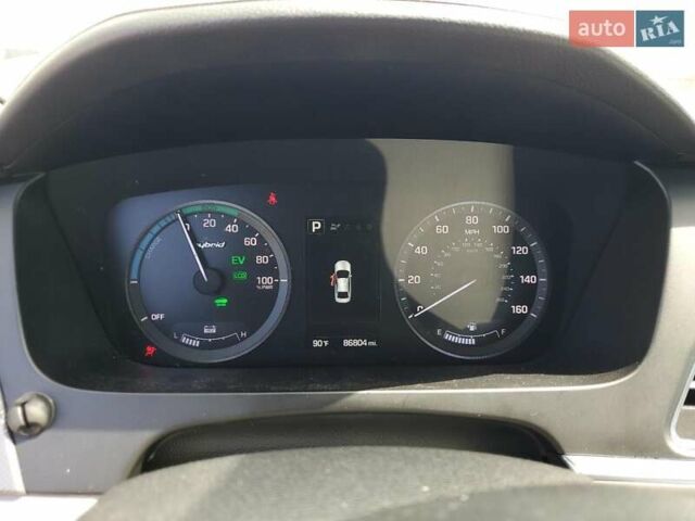 Хендай Соната 2015 в Львове на Automoto.ua Красный Хендай Соната, объемом двигателя 2 л и пробегом 140 тыс. км за 1600 $, фото 8 на Automoto.ua