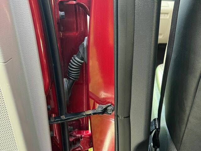 Красный Хендай Соната, объемом двигателя 2.4 л и пробегом 107 тыс. км за 9000 $, фото 17 на Automoto.ua