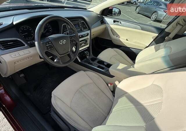 Червоний Хендай Соната, об'ємом двигуна 2.4 л та пробігом 133 тис. км за 9500 $, фото 6 на Automoto.ua