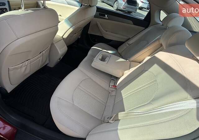 Червоний Хендай Соната, об'ємом двигуна 2.4 л та пробігом 133 тис. км за 9500 $, фото 9 на Automoto.ua