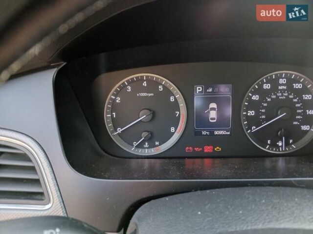 Червоний Хендай Соната, об'ємом двигуна 2.36 л та пробігом 168 тис. км за 9999 $, фото 11 на Automoto.ua