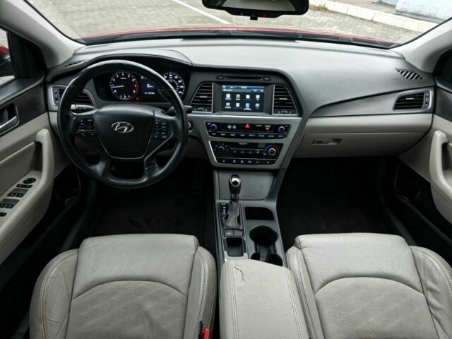 Червоний Хендай Соната, об'ємом двигуна 2.4 л та пробігом 120 тис. км за 9000 $, фото 8 на Automoto.ua