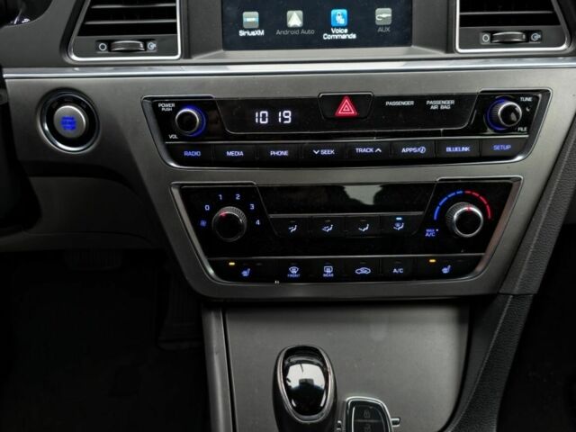 Червоний Хендай Соната, об'ємом двигуна 2.4 л та пробігом 120 тис. км за 9000 $, фото 9 на Automoto.ua